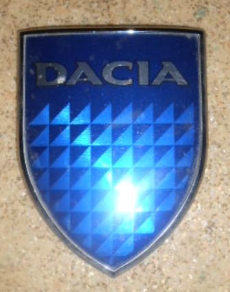 Значек передний &quot;Dacia&quot; синий SOLENZA оригинал б/у. 
